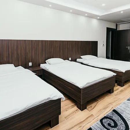 Skyrise Hotel 3*